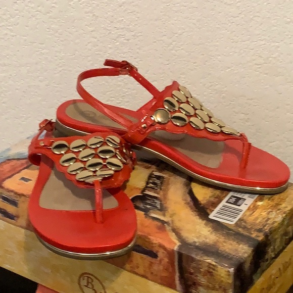 Persimmon colored Pre-loved Bella Vita sandals - Picture 1 of 3